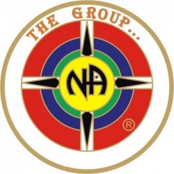 NA 'The Group' Medallion White & Gold Small